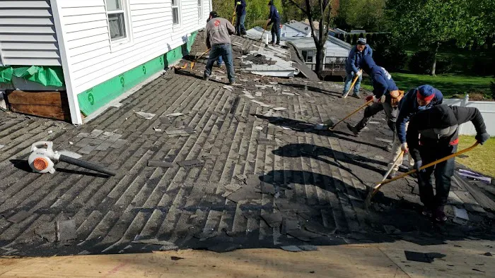 LA ROOFING LLC Picture 4