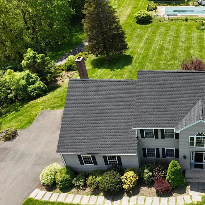 LA ROOFING LLC Picture 7