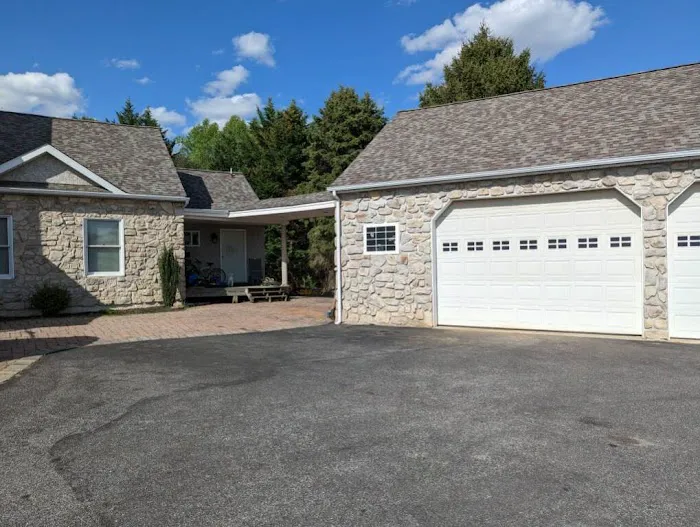 Coale Roofing Picture 1