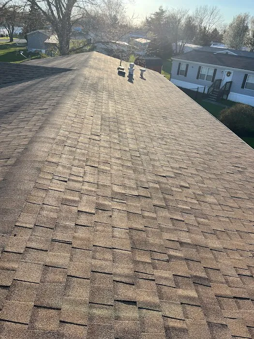 R C Roofing & More by Ruiz Construction LLC Picture 3