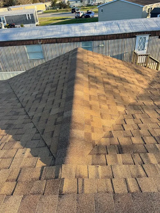 R C Roofing & More by Ruiz Construction LLC Picture 5