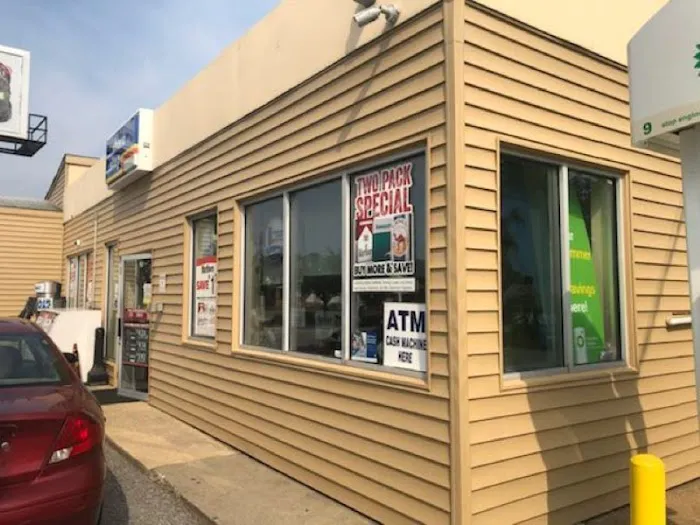 Paddy's Roofing, Siding, Chimney's and more! Picture 9