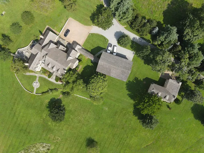 Hynes Construction - Decks, Roofing & Siding Picture 7