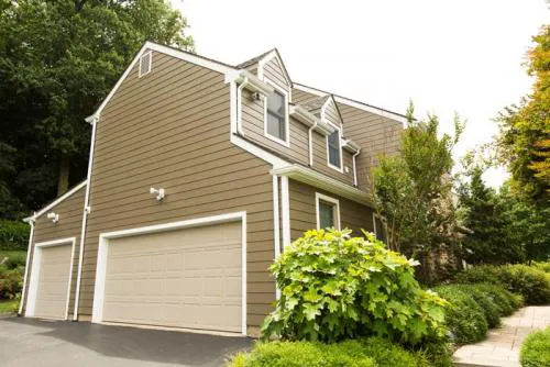 Hynes Construction - Decks, Roofing & Siding Picture 6