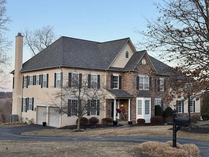 Blue Lake Roofing and Siding Picture 4