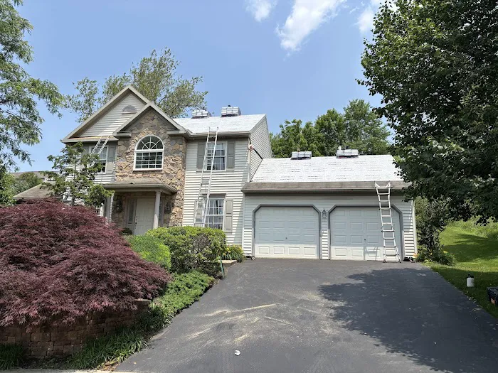 Echo Valley Roofing Picture 1