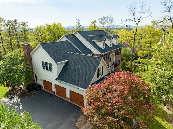 Middle Creek Roofing Picture 3