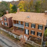 Middle Creek Roofing ico