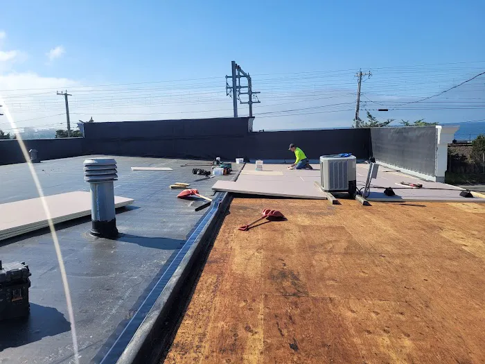 JS and R Roofing Company | Roofer | Siding | Gutters Contractor Picture 8