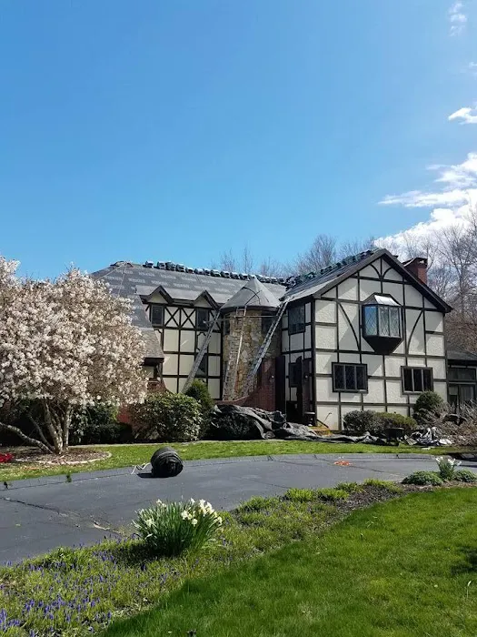 JS and R Roofing Company | Roofer | Siding | Gutters Contractor Picture 4