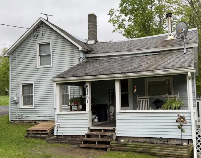 Just In Time Roofing and Seamless Gutters Picture 1