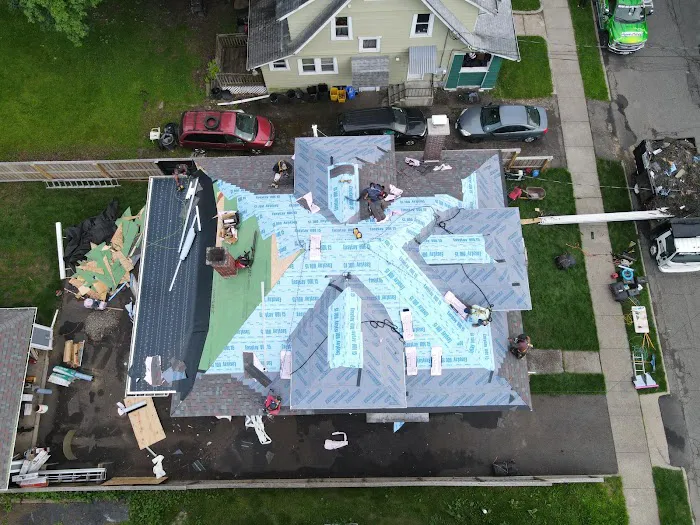 Guaillas Roofing INC Picture 6