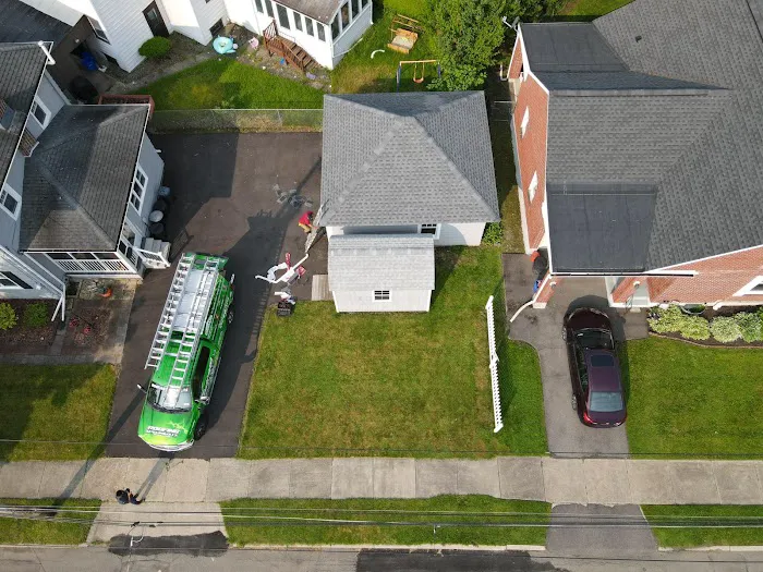 Guaillas Roofing INC Picture 5