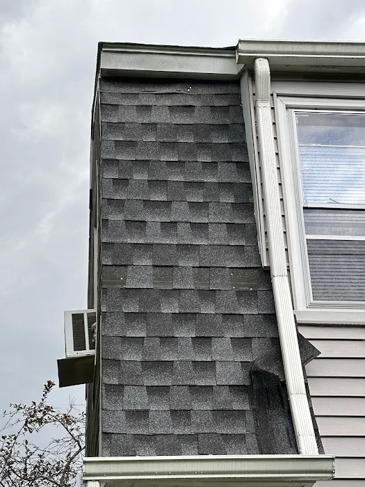 Stonecrest Roofing and Siding Picture 4