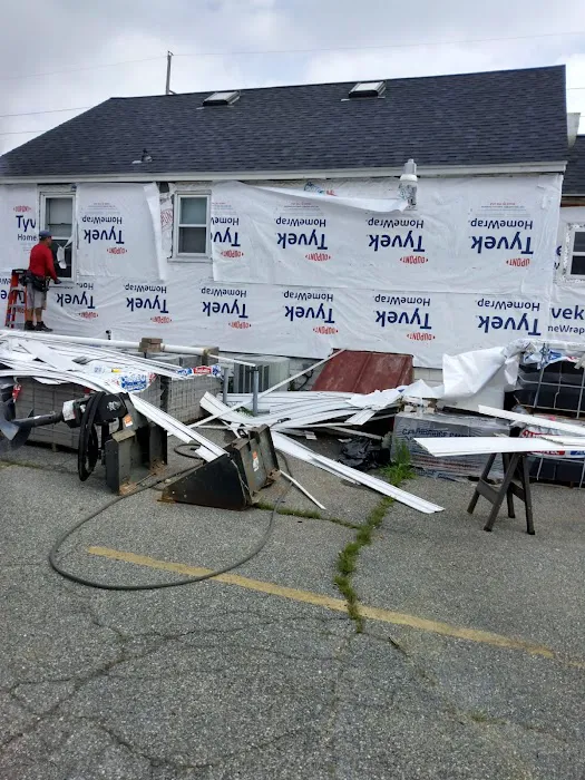 Chito Roofing & Siding Picture 2