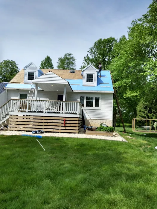 Chito Roofing & Siding Picture 8