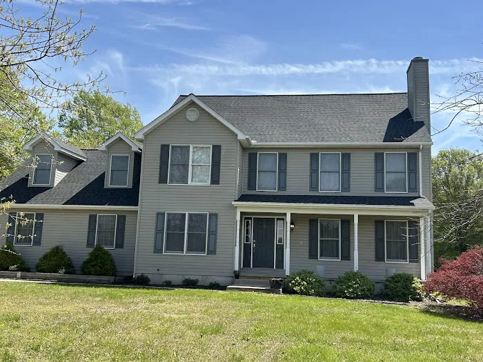 J & S Roofing Picture 1