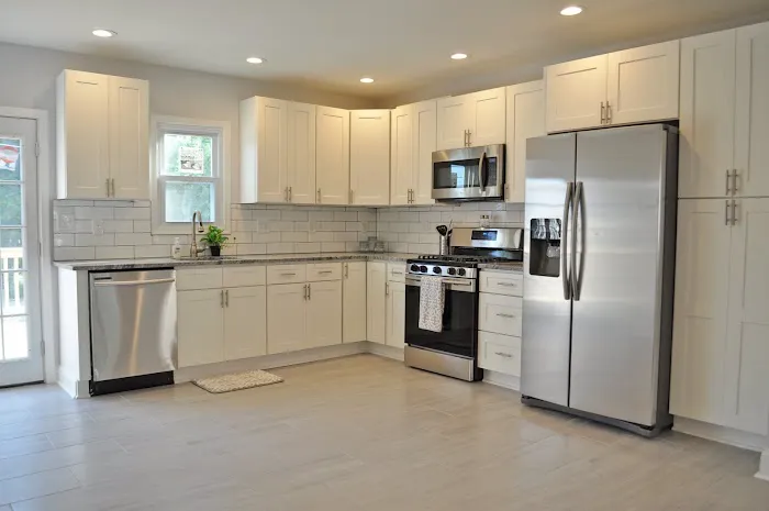 DH BUILDERS Picture 2