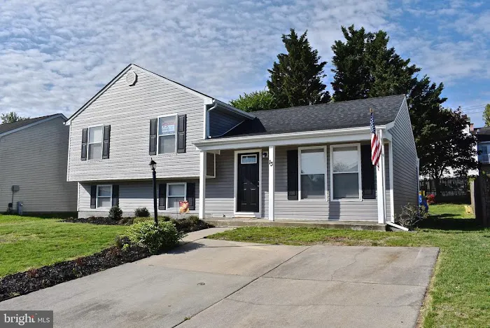 DH BUILDERS Picture 9