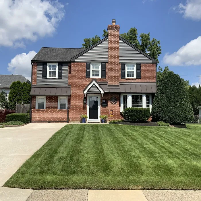 Hillcrest Roofing & Siding Picture 5