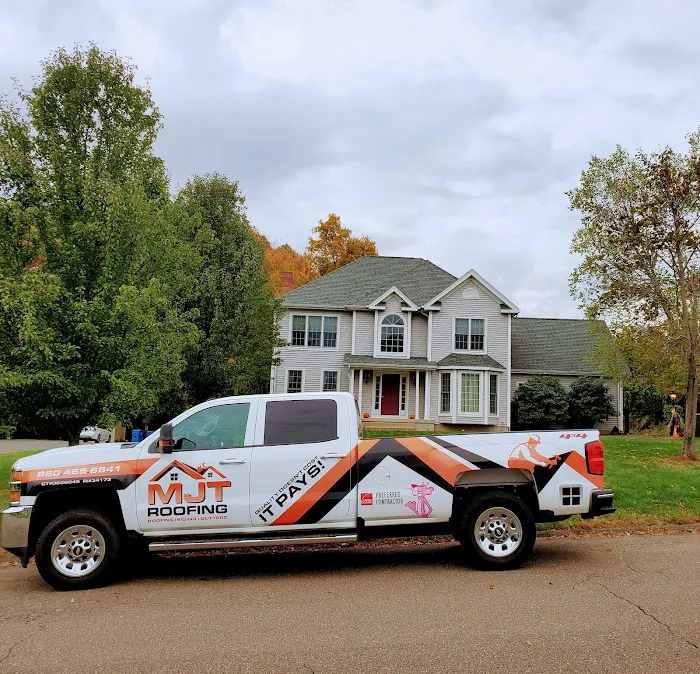 MJT Roofing Picture 1