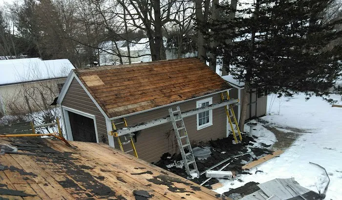 Mike's Roofing Repair and Carpentry Picture 6