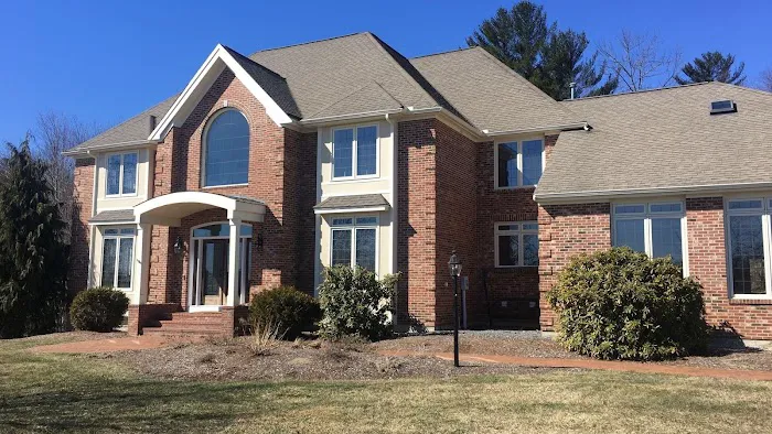 Adam Vaillancourt Roofing & Gutters Picture 2