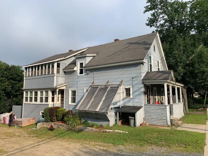 Adam Vaillancourt Roofing & Gutters Picture 1