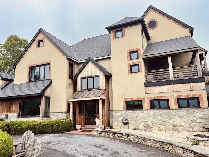 Cedar Creek Roofing & Siding Inc Picture 6