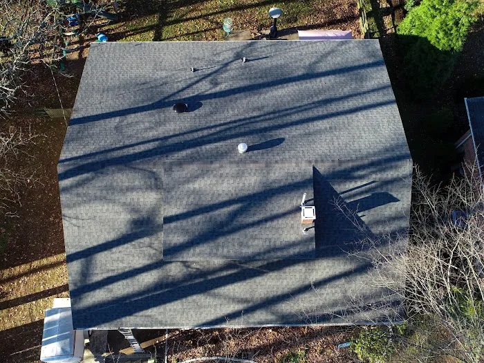 Roofer in Hockessin, Delaware | J. R. Walker Roofing Picture 3