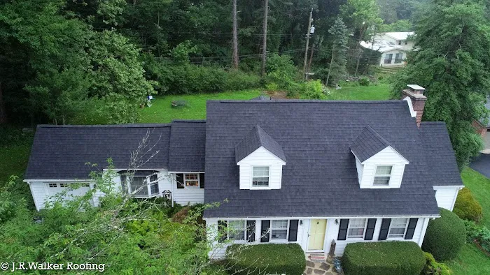 Roofer in Hockessin, Delaware | J. R. Walker Roofing Picture 6
