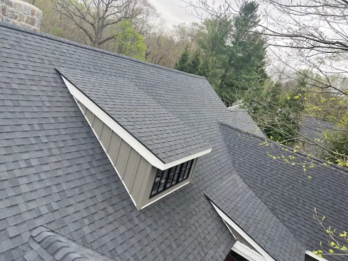 Robert's Roofing, Inc. Picture 7