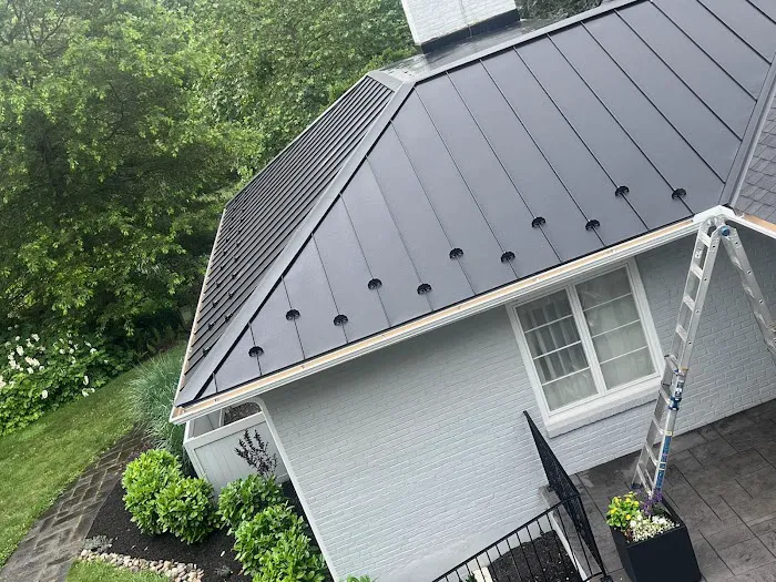 Robert's Roofing, Inc. Picture 6