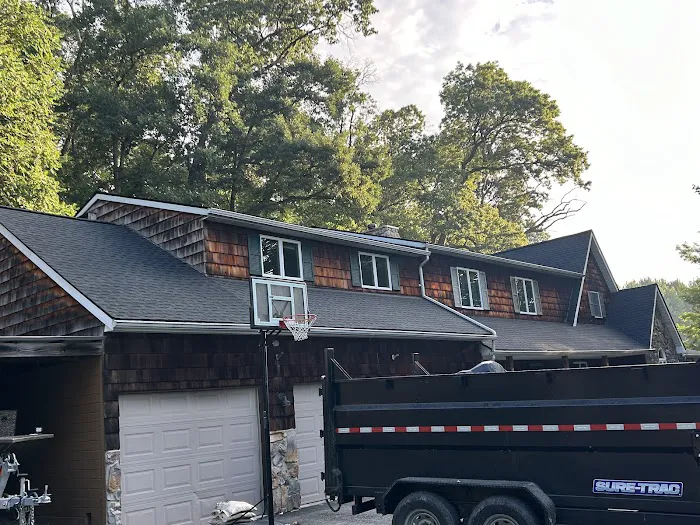 Craftsman Roofing Group Picture 2