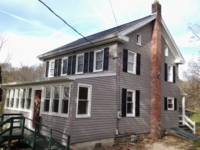 Graystone Roofing & Siding Picture 1