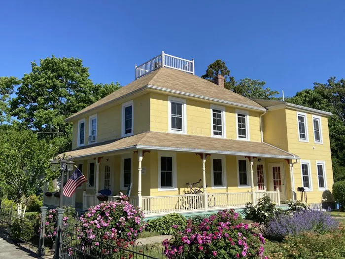 Pawcatuck Roofing Company Inc. Picture 7