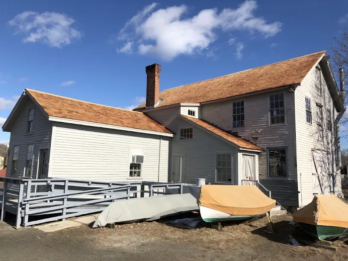 Pawcatuck Roofing Company Inc. Picture 4