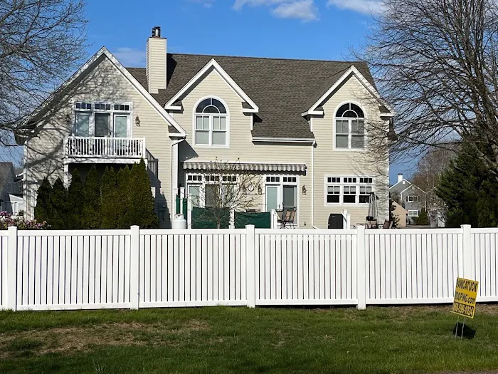 Pawcatuck Roofing Company Inc. Picture 2