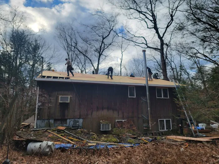 Saunders & Sons Roofing Picture 9