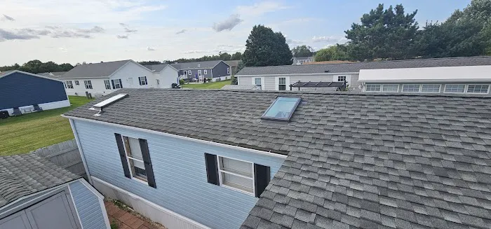 ML Roofing Remodeling LLC Picture 1