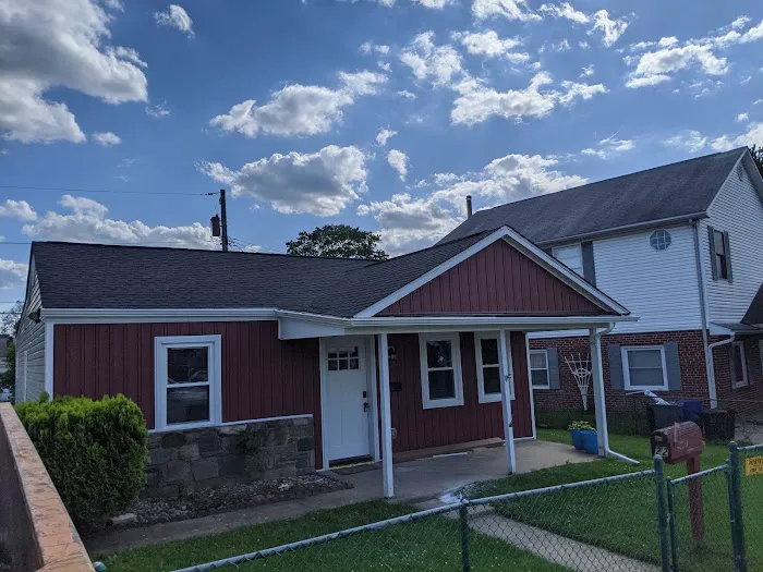 E J Siding Gutters & Roof LLC Picture 3