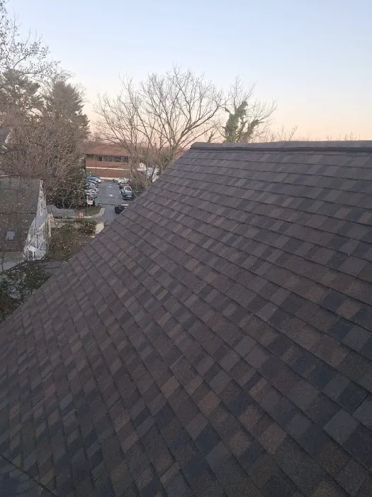 Mid Atlantic Gutters & Roofing Picture 2