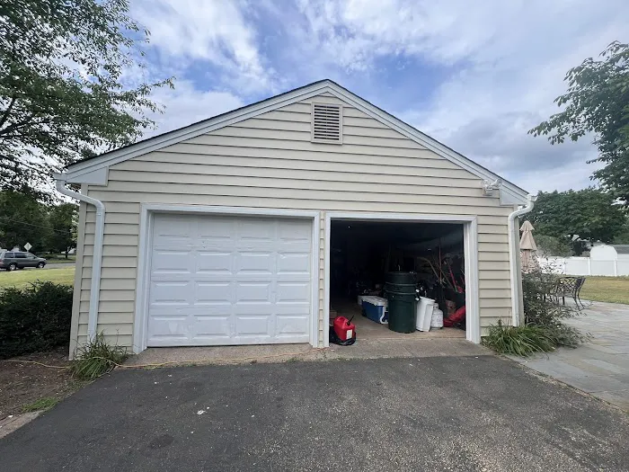 King Exterior Picture 5