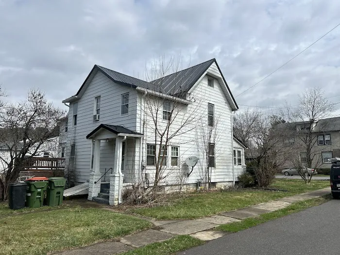 Good Hands Roofing Picture 5