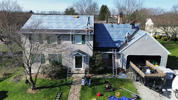 Ryan's Roofing Picture 8