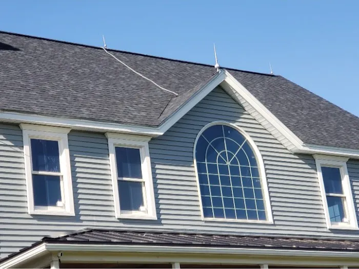 CARRIER ROOFING SIDING & WINDOWS Picture 3