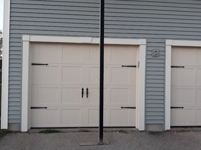 CARRIER ROOFING SIDING & WINDOWS Picture 7