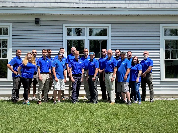 Adam Vaillancourt Roofing & Gutters Picture 3