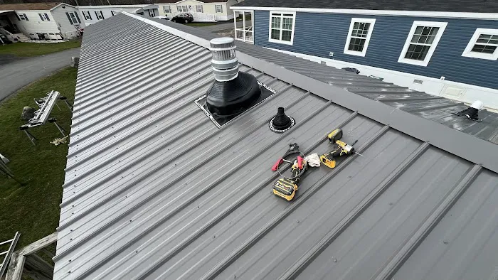 Rooftop Titans Picture 4