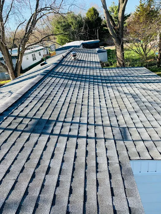 D&D CONSTRUCTION LLC, Roofing And Sinding Picture 4